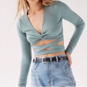 Urban Outfitters NEVER WORN WITH TAGS teal crop top